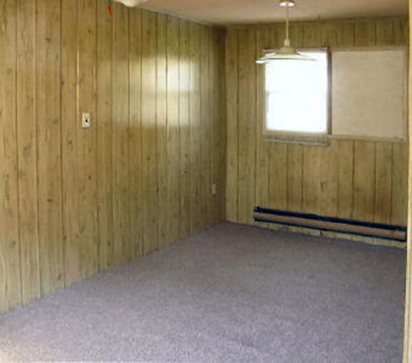 Building Photo - 602 W Columbia Ave