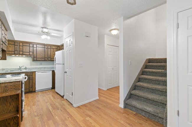 Building Photo - 1145 Willow Bend Cir