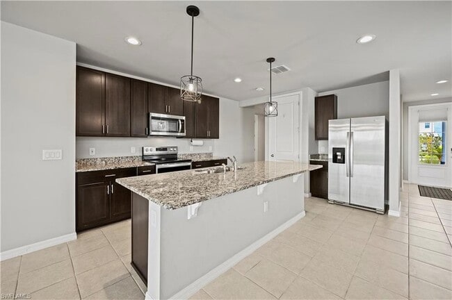 Building Photo - 43744 Cattleman Dr