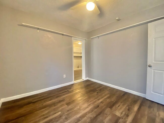 Building Photo - Great rental now available near Texas Tech University and UMC.