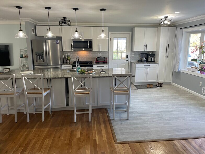 Building Photo - 17804 Park Mill Dr