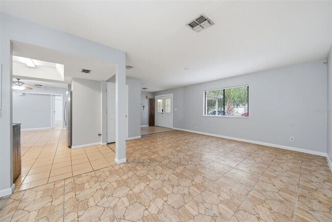 Building Photo - 8334 Crosswicks Dr