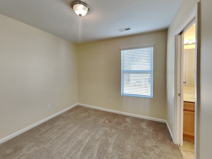 Building Photo - 11503 McDunkeld Dr