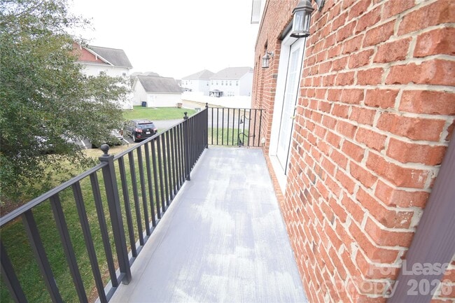 Building Photo - 2405 Bonterra Blvd