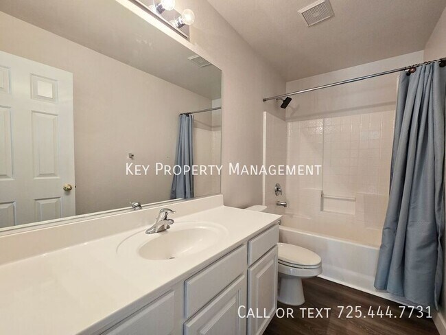 Building Photo - 8789 Ashley Park Ave