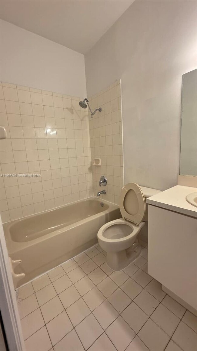 Building Photo - 148 SW 15th Rd