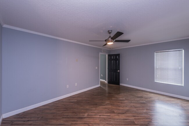 Building Photo - 5339 Peach Blossom Blvd