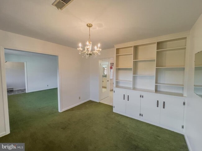 Building Photo - 194 Red Hill Rd