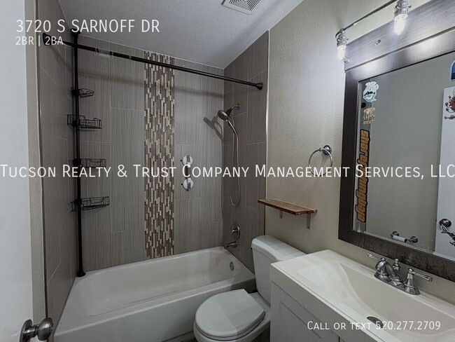Building Photo - 3720 S Sarnoff Dr