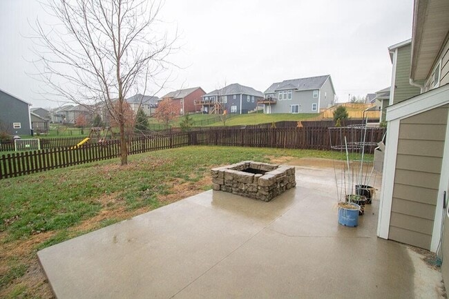 Building Photo - 7413 Rosedown Dr