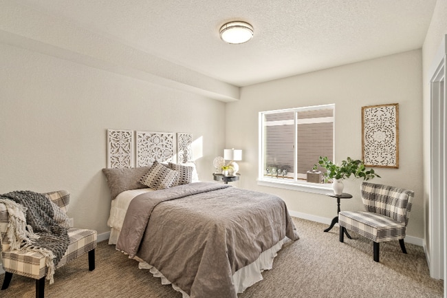 Building Photo - 226 E Chestnut St