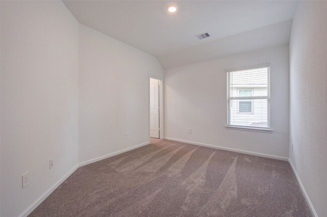 Building Photo - 609 Royal Arch Dr