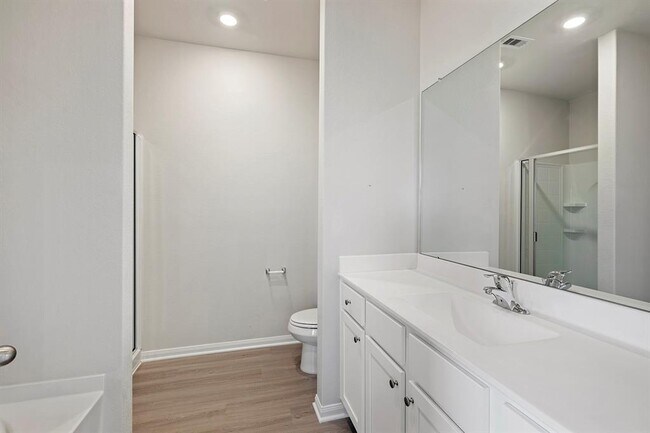 Building Photo - 1031 Rosewood Trl