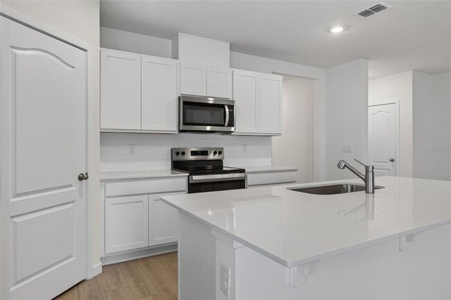 Building Photo - 2893 House Finch Rd