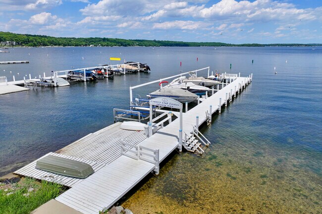 Building Photo - 856 Brickley Dr