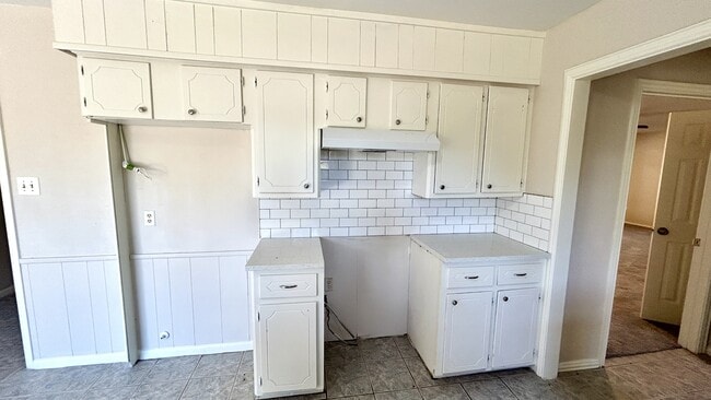 Building Photo - 140 VZ County Rd 2153