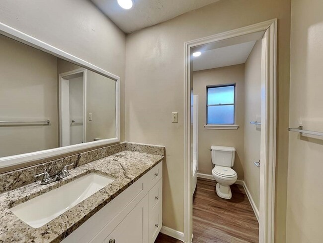 Building Photo - 2239 Middle Creek Dr