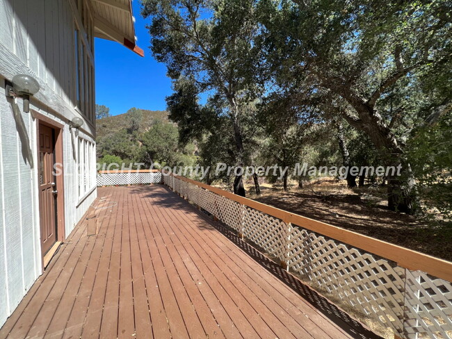 Building Photo - AVAILABLE MAY - Large 4 Bedroom / 3 Bathroom Home in Santa Margarita