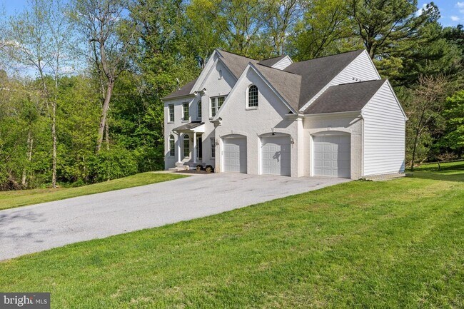 Building Photo - 9724 Centennial Meadows Ln