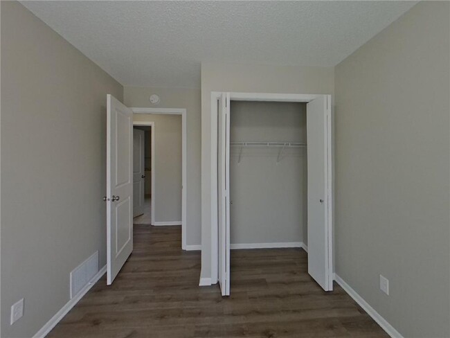 Building Photo - 1444 Willow Creek Ln