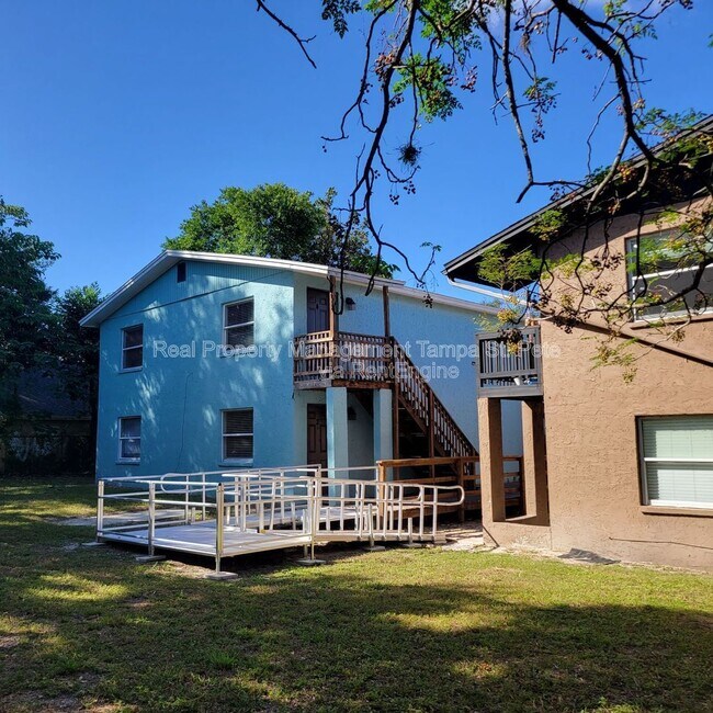 Building Photo - 8429 N 39th St