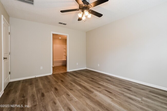 Building Photo - 65089 Lagoon Forest Dr