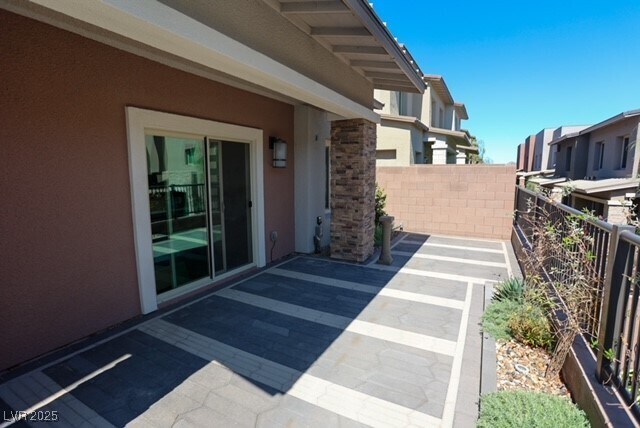 Building Photo - 600 Carriage Hill Dr