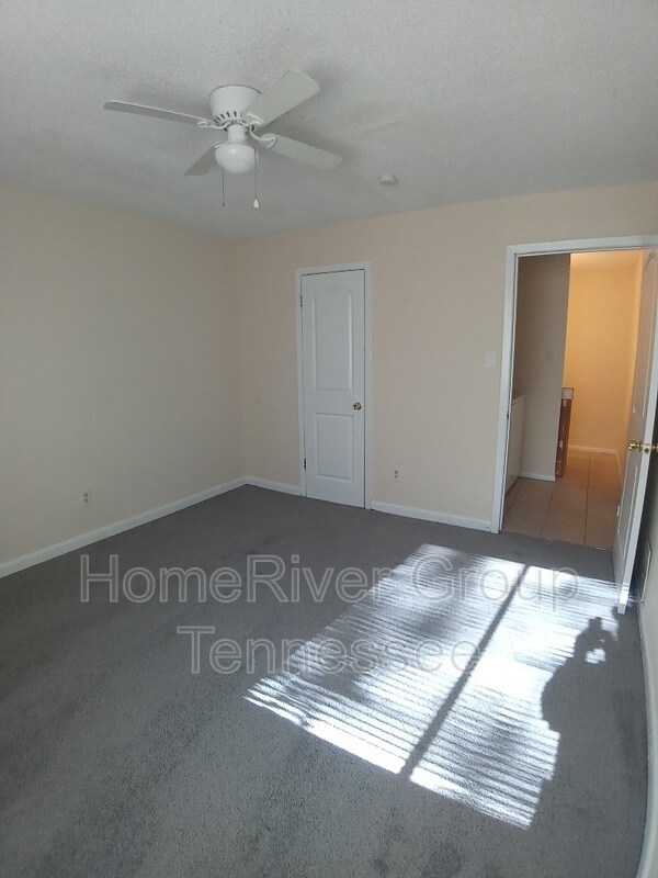 Building Photo - 3431 Club Bridge Dr