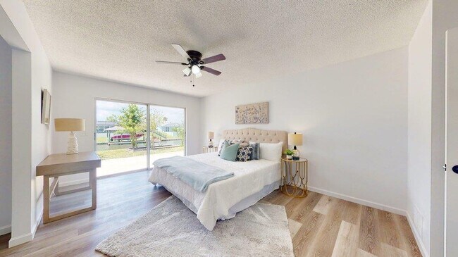 Building Photo - 10 Coral Reef Ct S