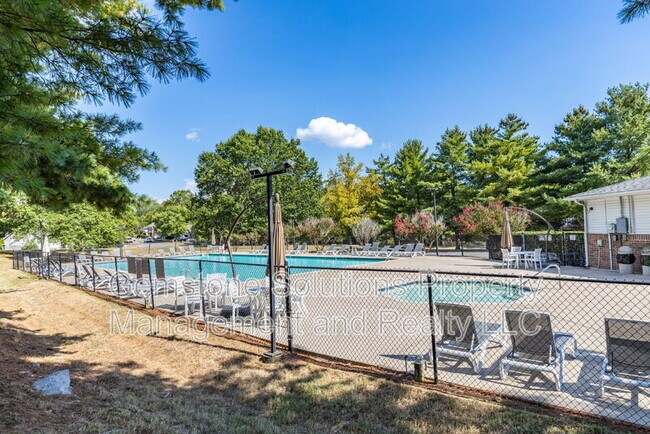 Building Photo - 2214 Falcon Creek Dr