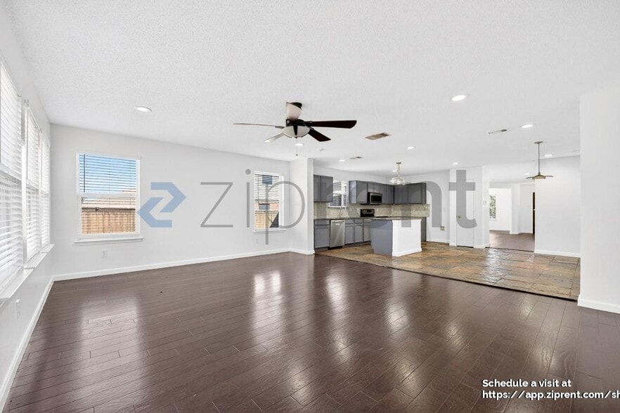 Building Photo - 1117 Beeblossom Dr