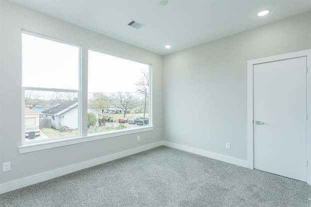Building Photo - 4536 Sunflower St