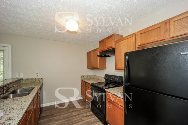 Building Photo - 11 Laurel Dr