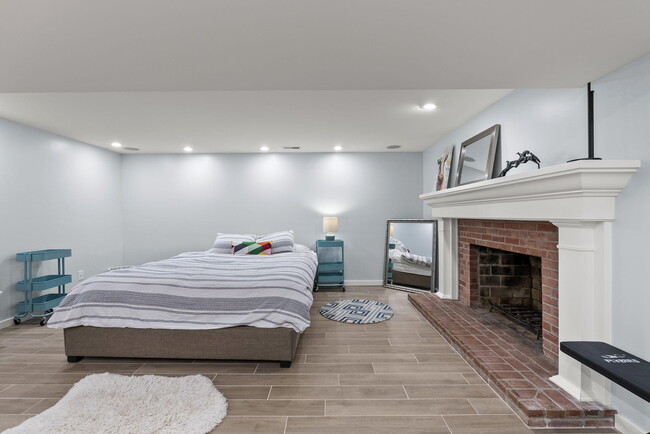 Building Photo - 309 Greenbriar Rd