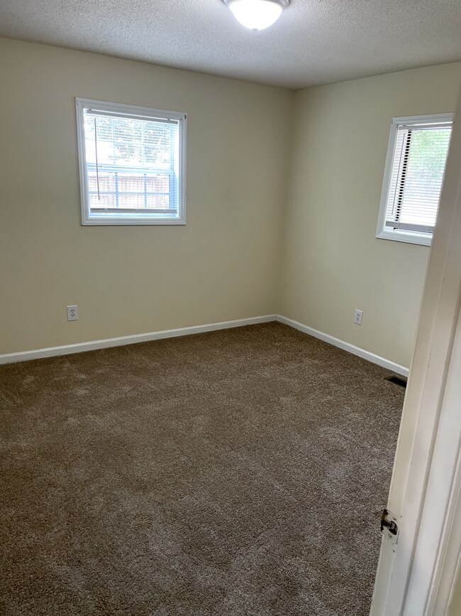 Building Photo - 103 N Whitley St