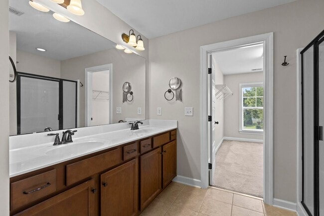 Building Photo - 4 Bedroom in Mimosa Bay with BOAT ACCESS!