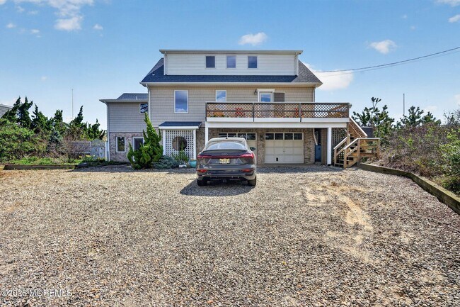 Building Photo - 1521 Ocean Ave