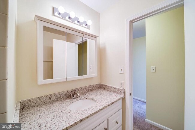 Building Photo - 7476 Adams Park Ct