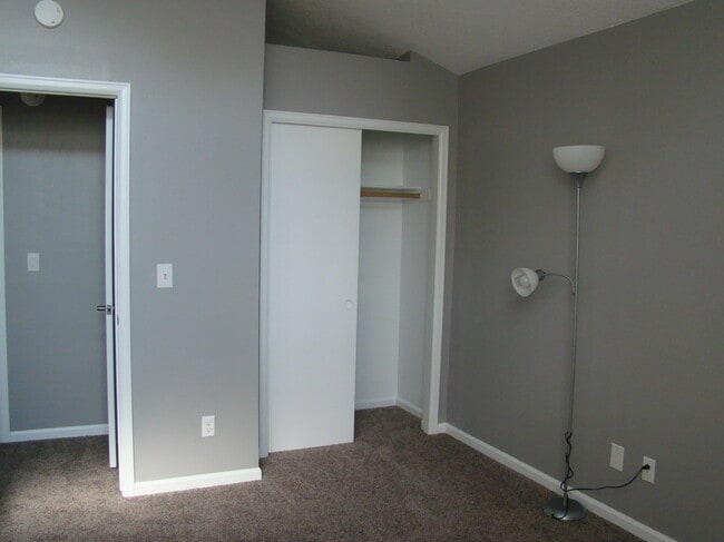 Building Photo - 8825 Boxelder Dr