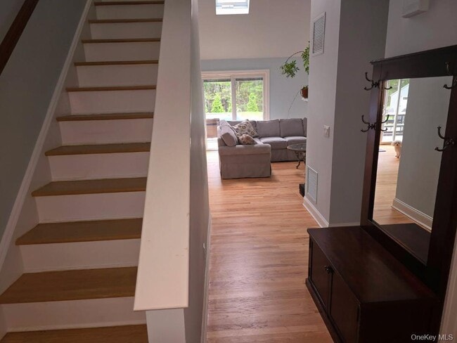 Building Photo - 3 Bennett Dr