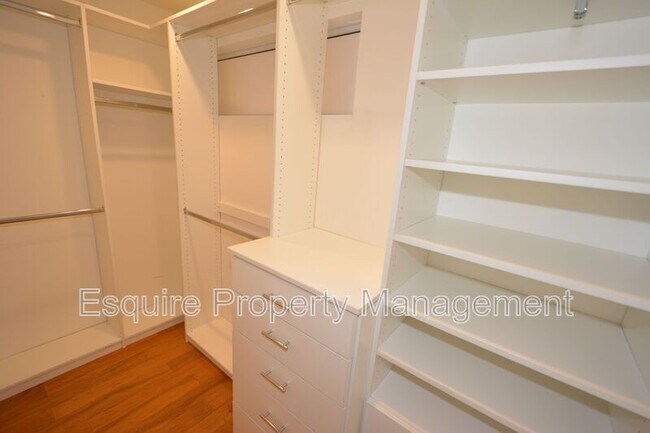 Building Photo - 2847 Harbor Blvd