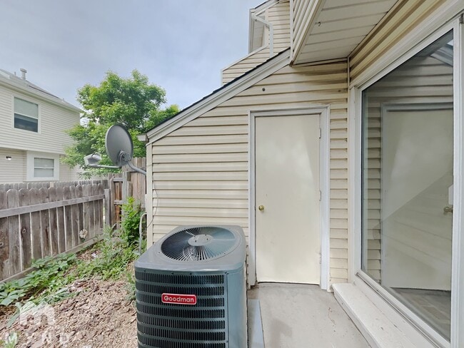 Building Photo - 17224 E Ford Dr