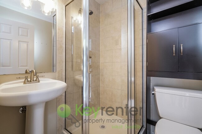 Building Photo - Stunning 3 Bed, 3.5 Bath Seattle Home with...