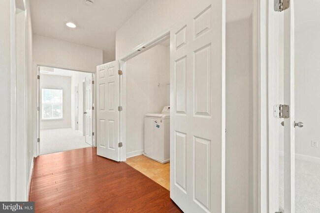 Building Photo - 42615 Beckett Terrace