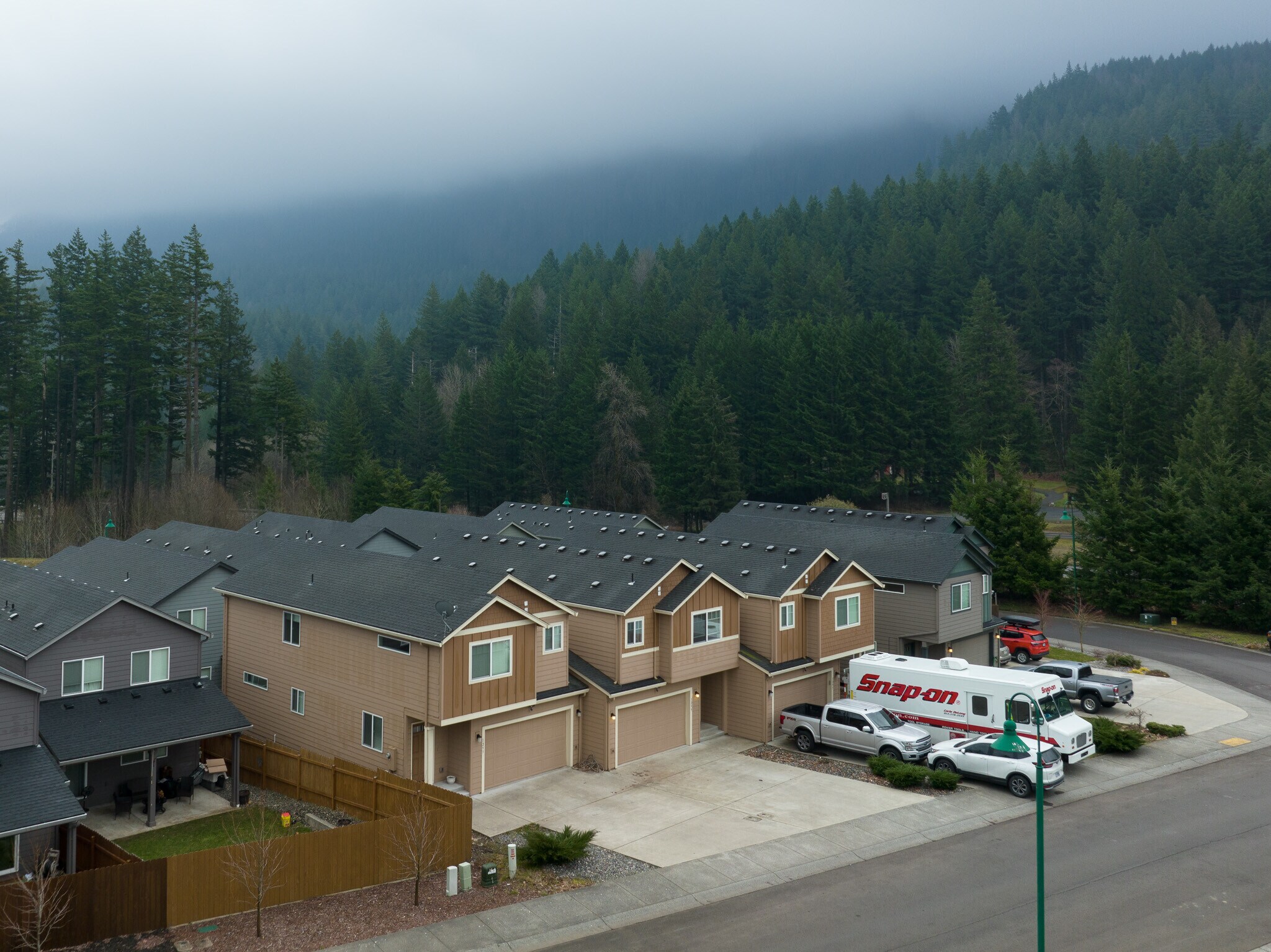 surroundings - 1295 Windsong Dr