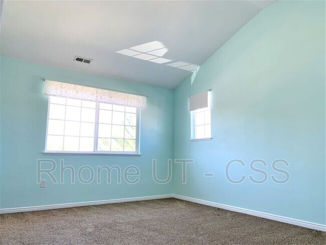 Building Photo - 13567 S Florenza Way