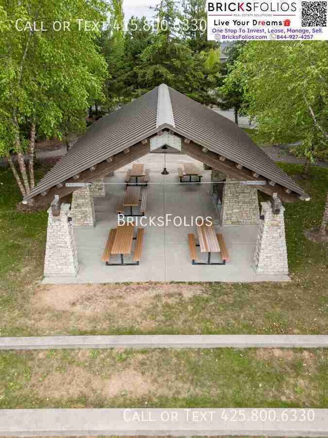 Building Photo - 10495 Sheridan Cres NE