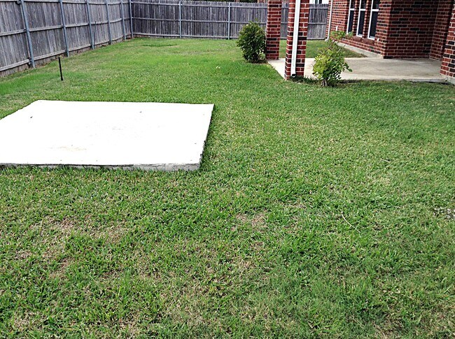 Building Photo - 1114 Noblewood Dr