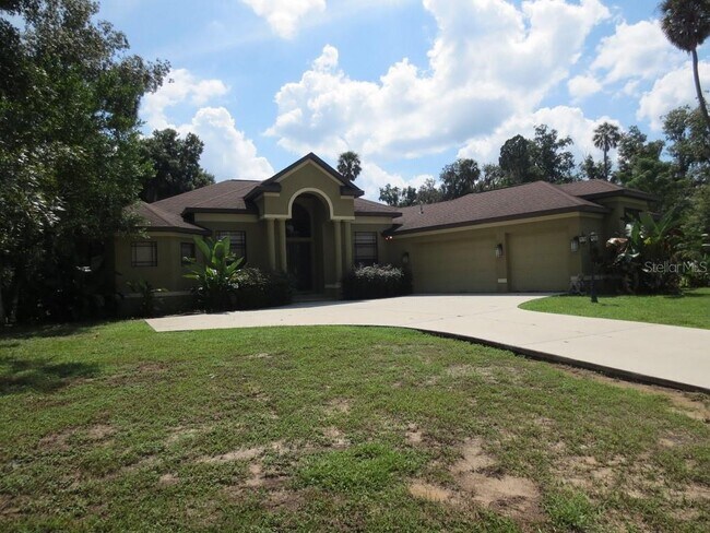 Building Photo - 1004 John Cressler Dr