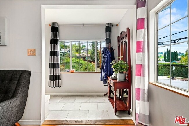 Building Photo - 2302 Berkeley Ave